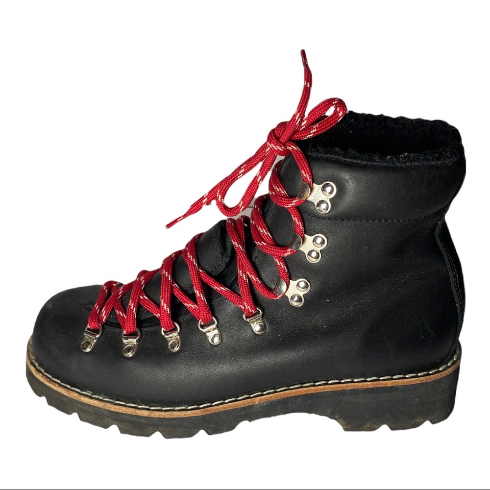 Roots Nordic Black Leather Sherpa Lined Boots Size 8D